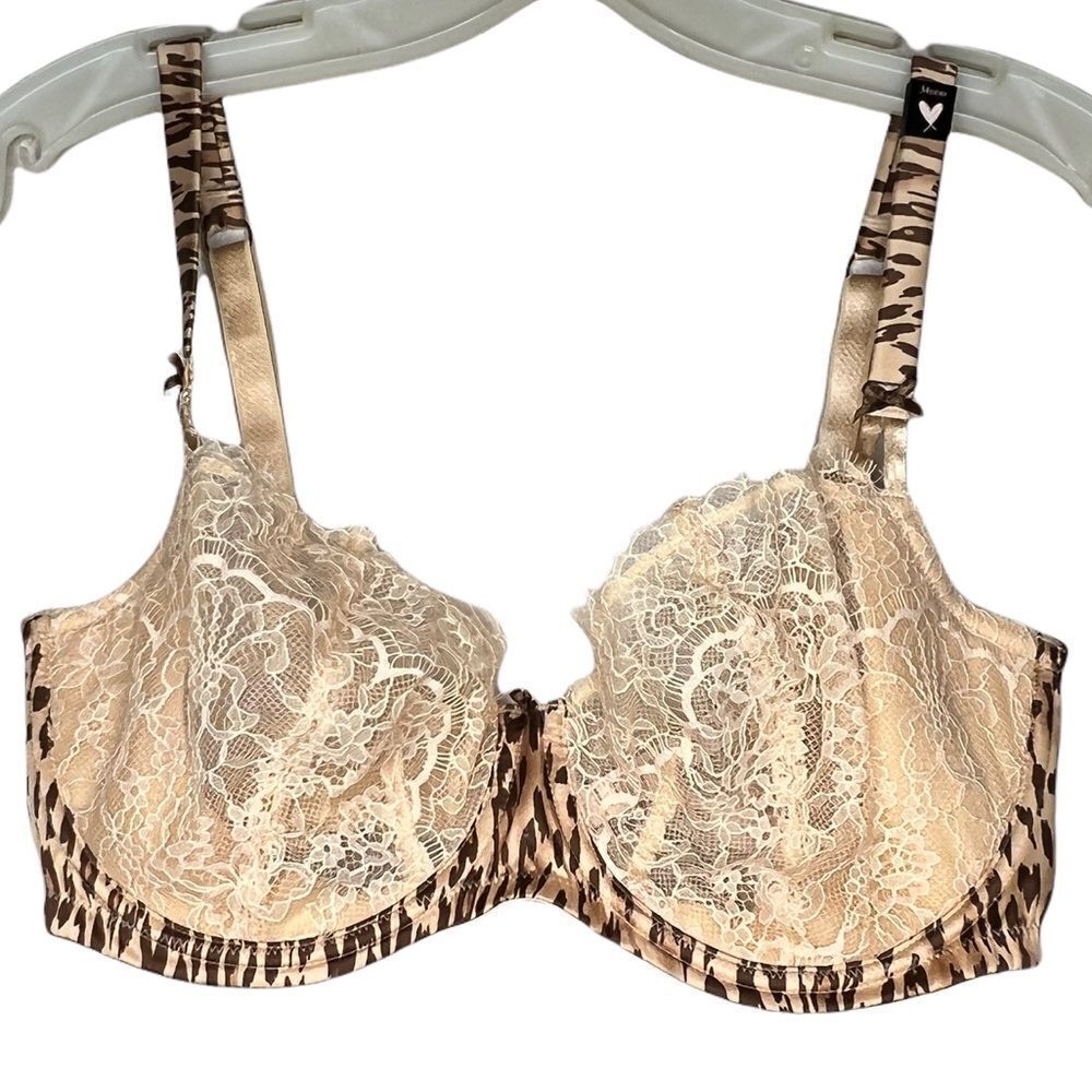 Victoria's Secret Bra‎